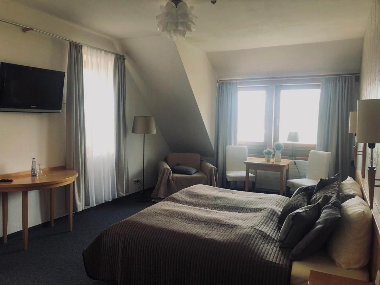 Deckert'S Hotel An Der Klosterpforte Lutherstadt Eisleben Dış mekan fotoğraf